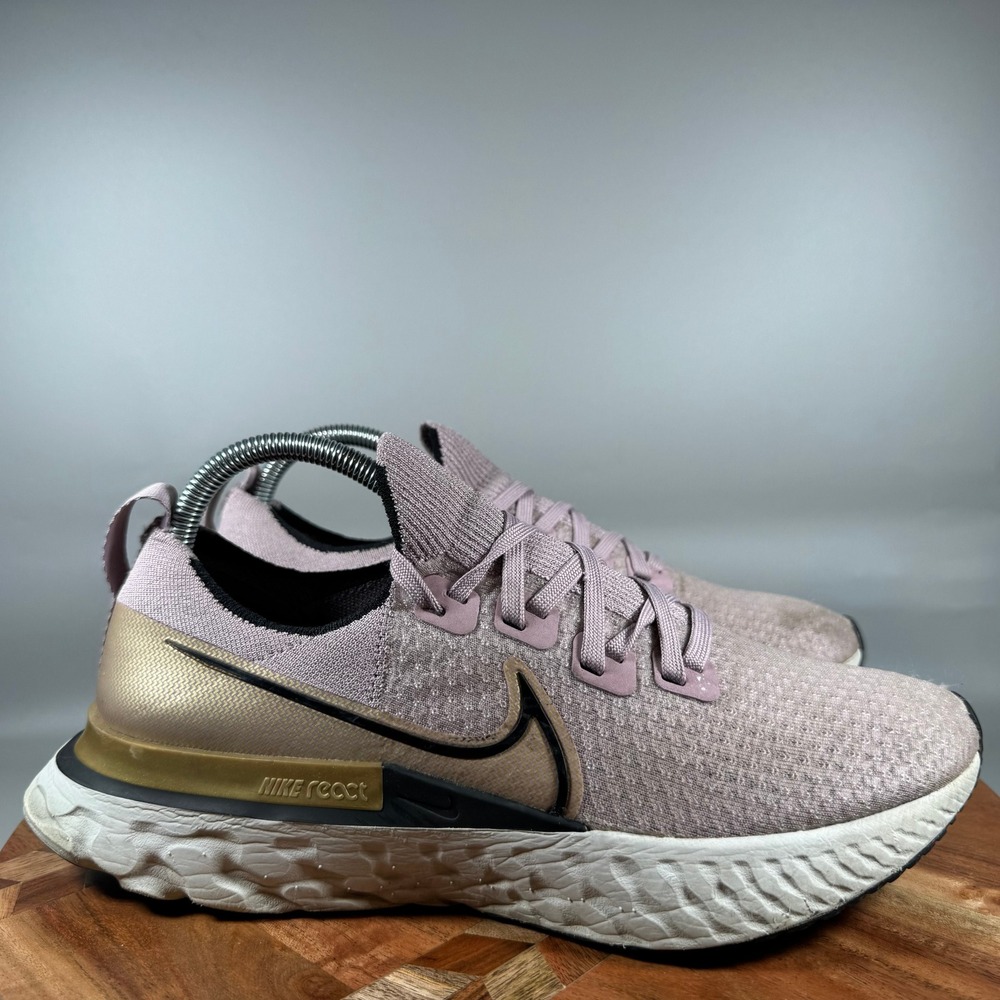 Nike React Infinity Run Flyknit Plum Fog Metallic Gold Womens 10 Shoes